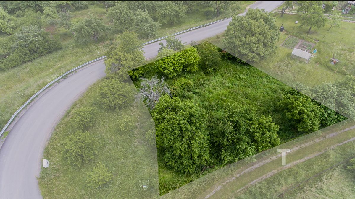 Prodej stavebního pozemku 708 m²