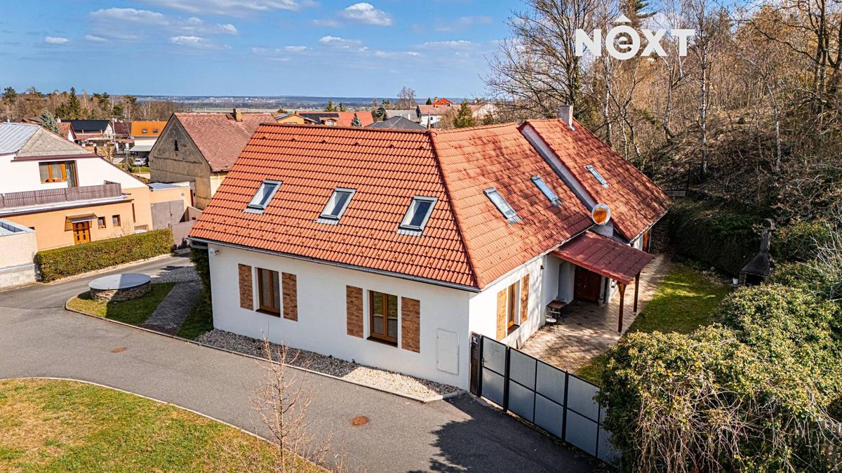 Prodej rodinného domu 180 m², pozemek 800 m² – fotografie 3