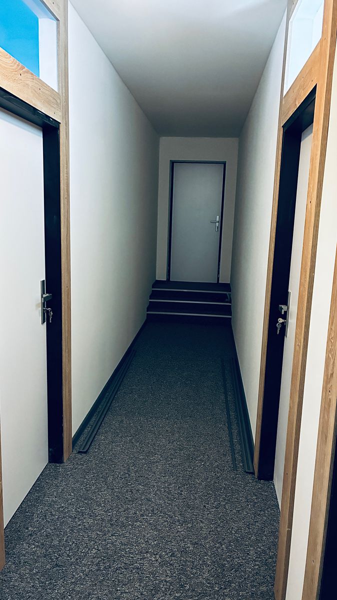Pronájem kanceláře 35 m² – fotografie 5
