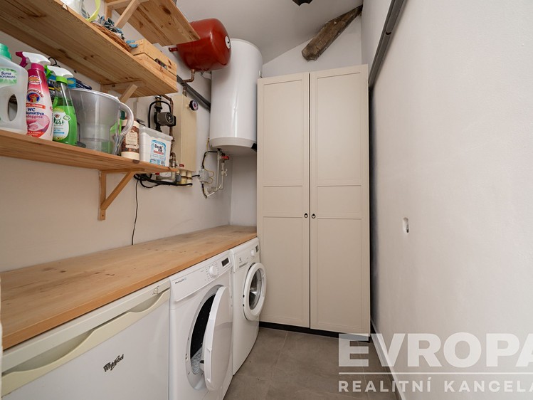 Prodej domu, 120 m² (27 z 40)