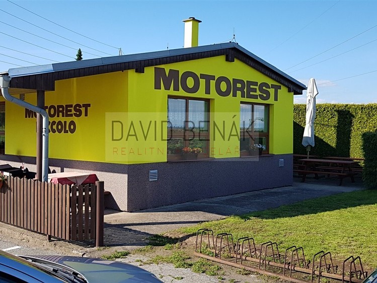 Prodej komerčního prostoru, 459 m² (1 z 21)