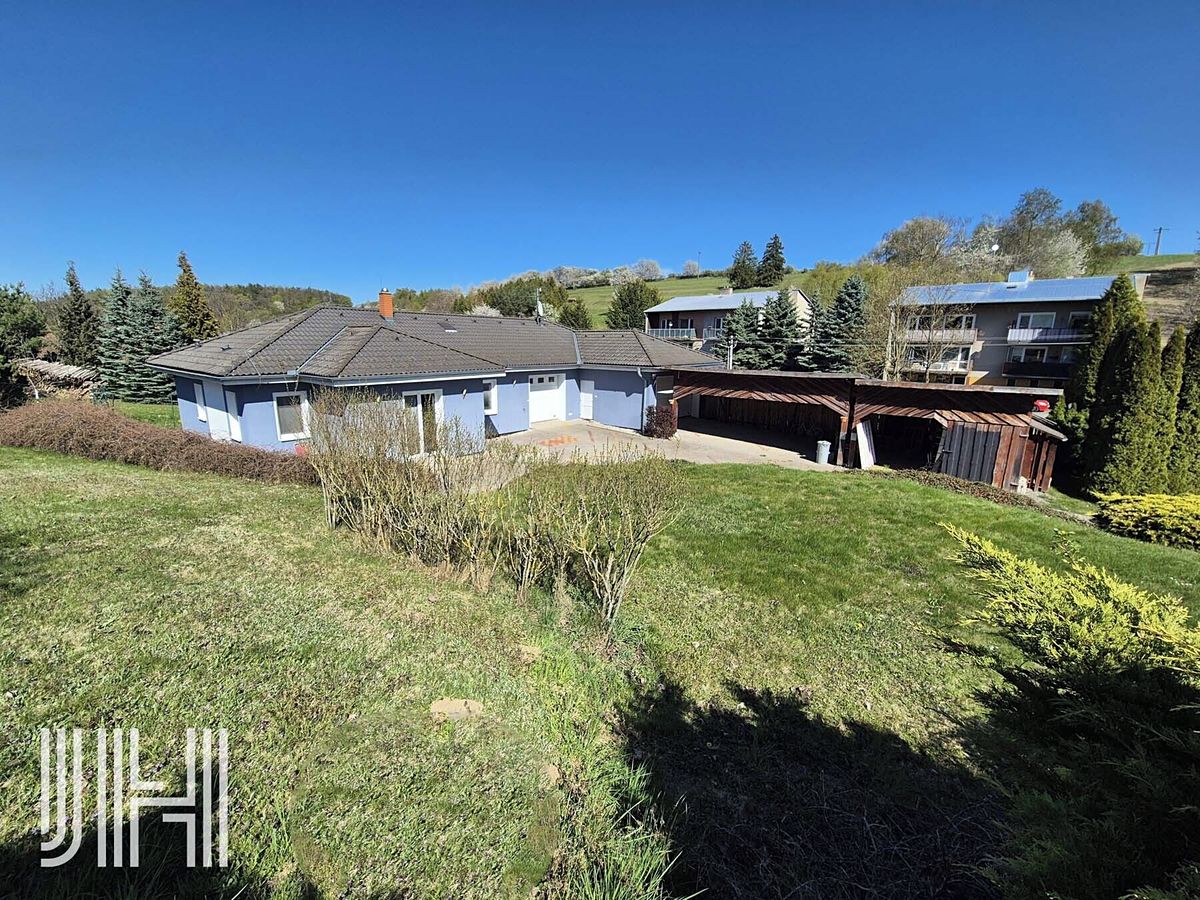 Prodej rodinného domu 192 m², pozemek 2667 m² – fotografie 2