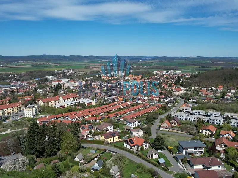 Prodej stavebního pozemku 826 m², Hořovice – náhled fotky 1