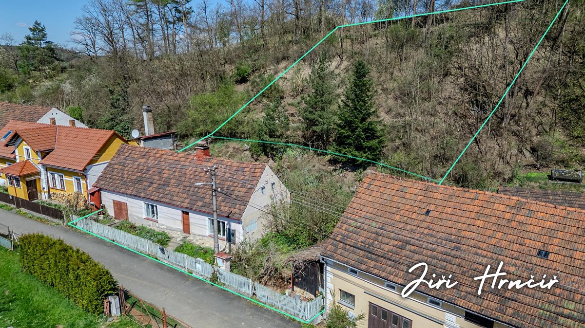 Prodej rodinného domu 74 m², pozemek 1285 m² – fotografie 3