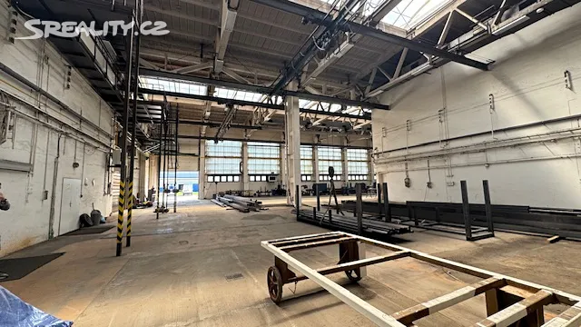Pronájem výrobní haly, prostoru 1290 m² – pohled 4