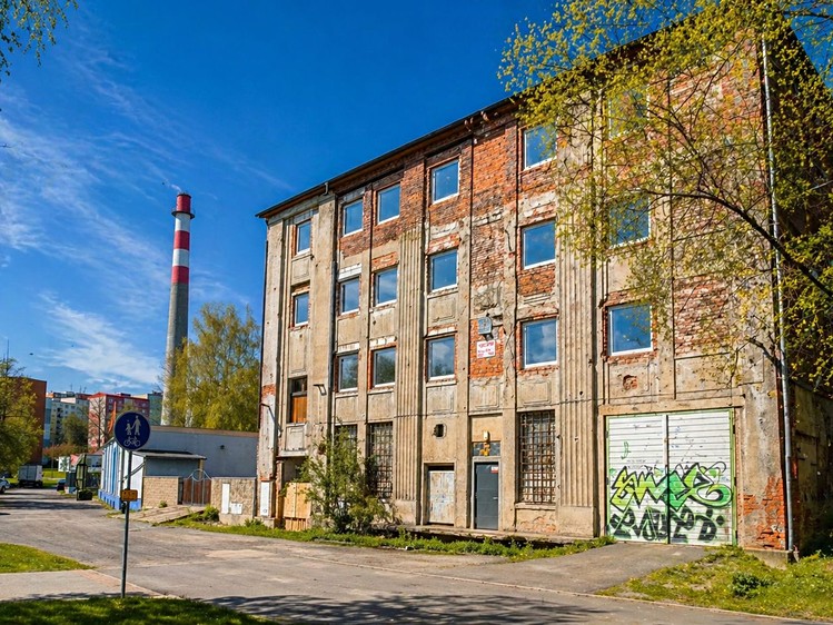 Комерційне приміщення на продаж, 1 600 м² (9 з 11)