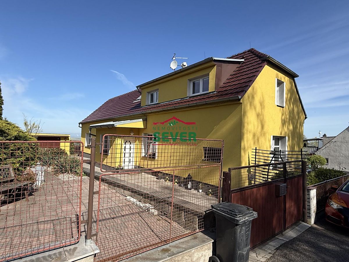 Prodej rodinného domu 160 m², pozemek 1340 m²