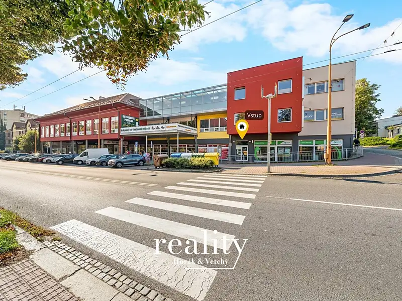 Pronájem obchodního prostoru 145 m², Jihlava – náhled fotky 1