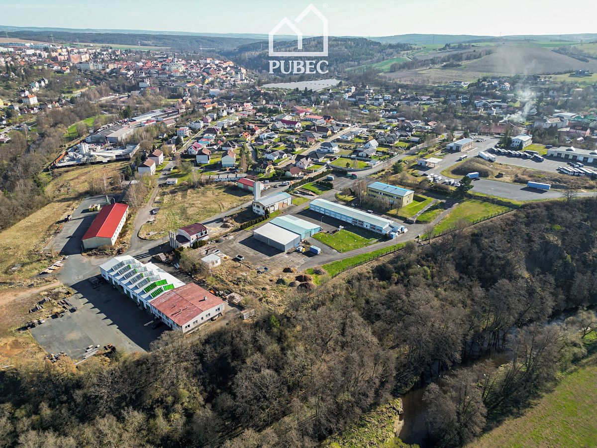 Prodej výrobní haly, prostoru 2573 m²