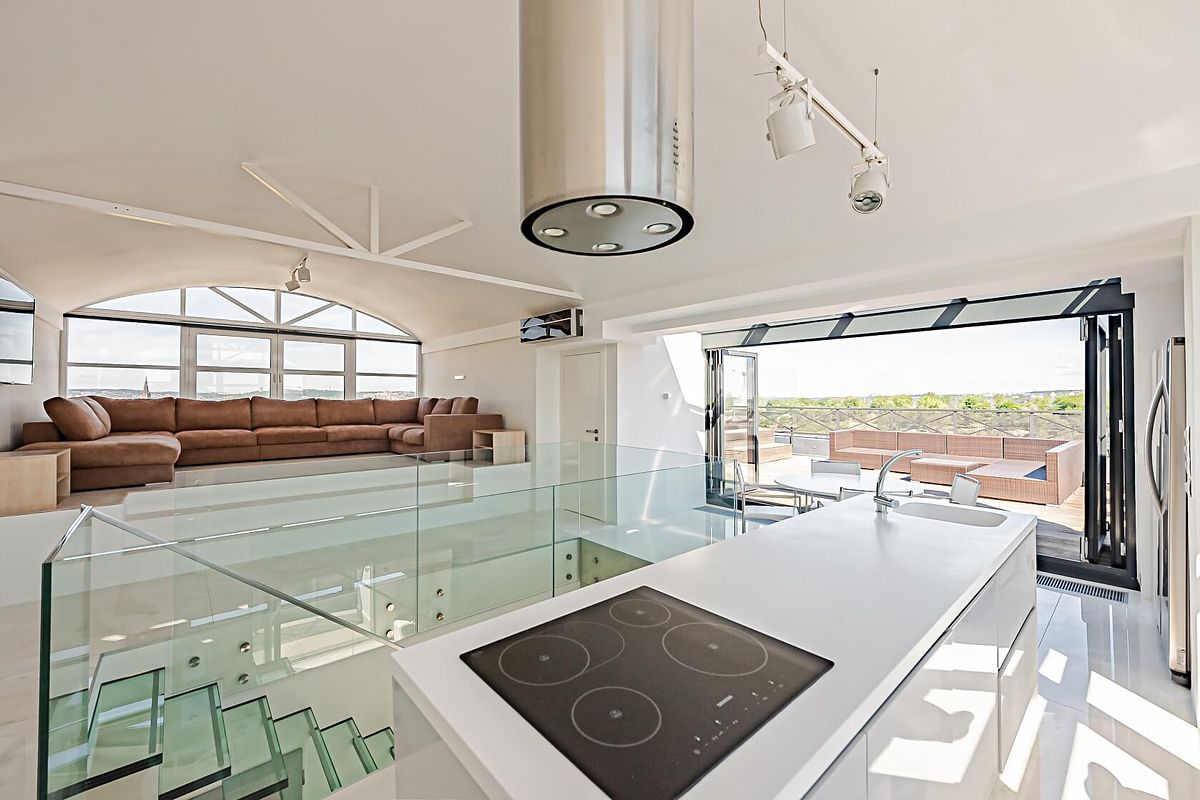 Pronájem bytu 2+kk 135 m² (Mezonet)