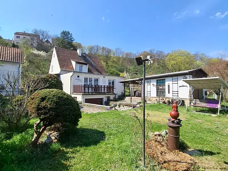 Prodej rodinného domu 257 m², pozemek 2186 m², Žatec – náhled fotky 1