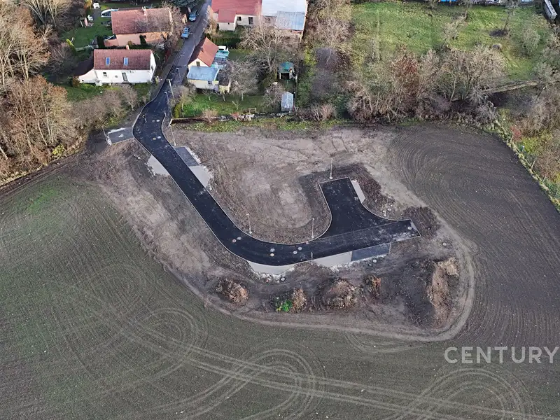 Prodej stavebního pozemku 806 m², Jankovice – náhled fotky 3