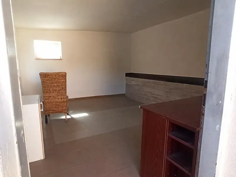 Pronájem specifického typu nemovitosti 8 m², Železnice – náhled fotky 2