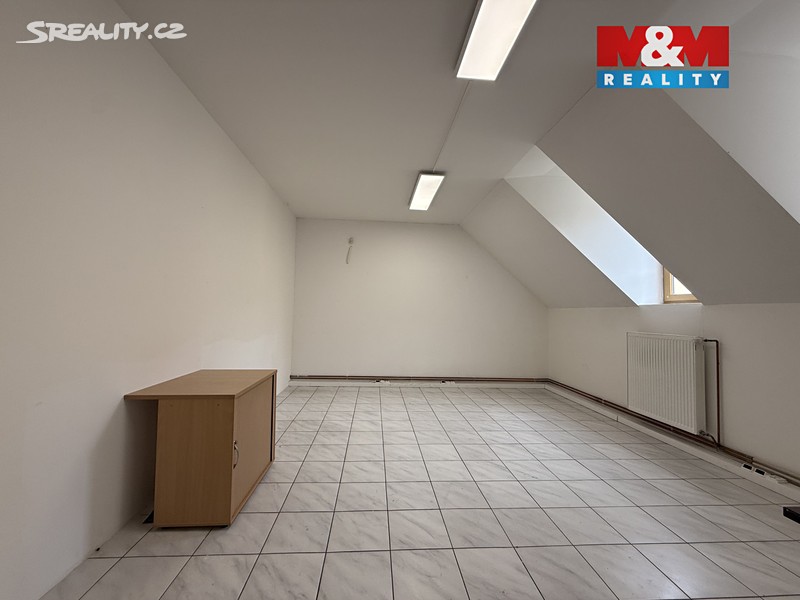 Pronájem kanceláře 170 m² – pohled 3