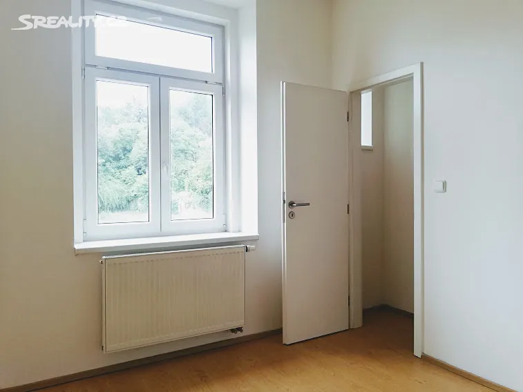 Pronájem bytu 3+kk 69 m² – pohled 3