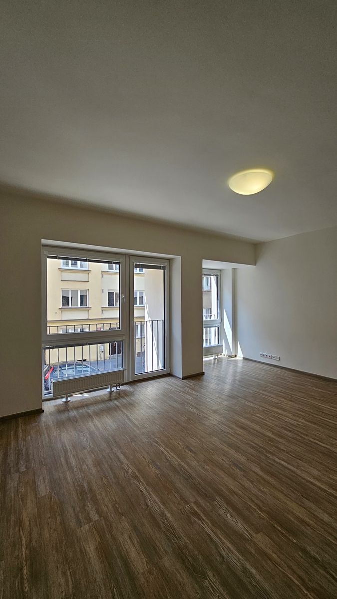 Pronájem bytu 2+kk 62 m²