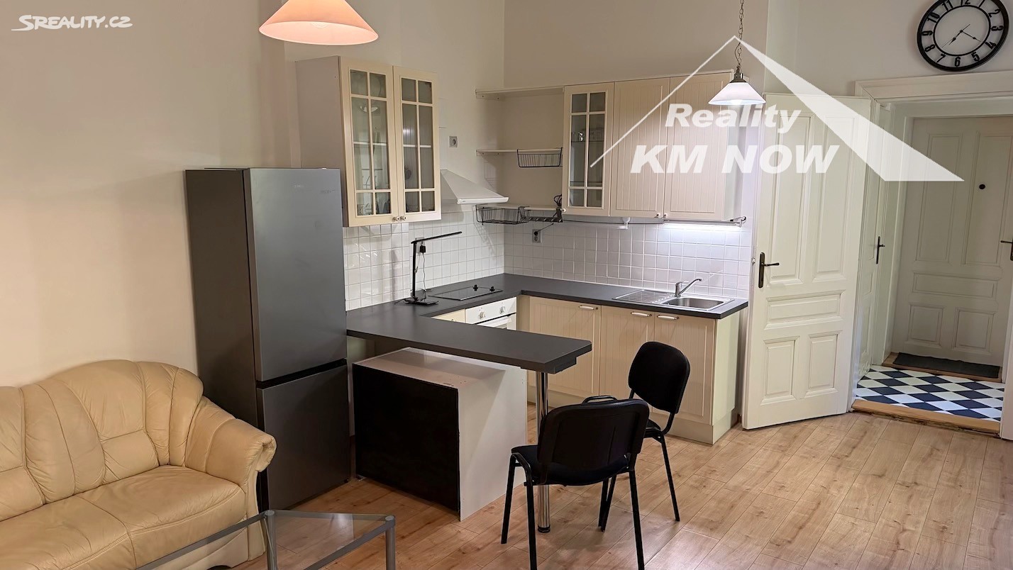 Pronájem bytu 1+kk 43 m², okres Kroměříž