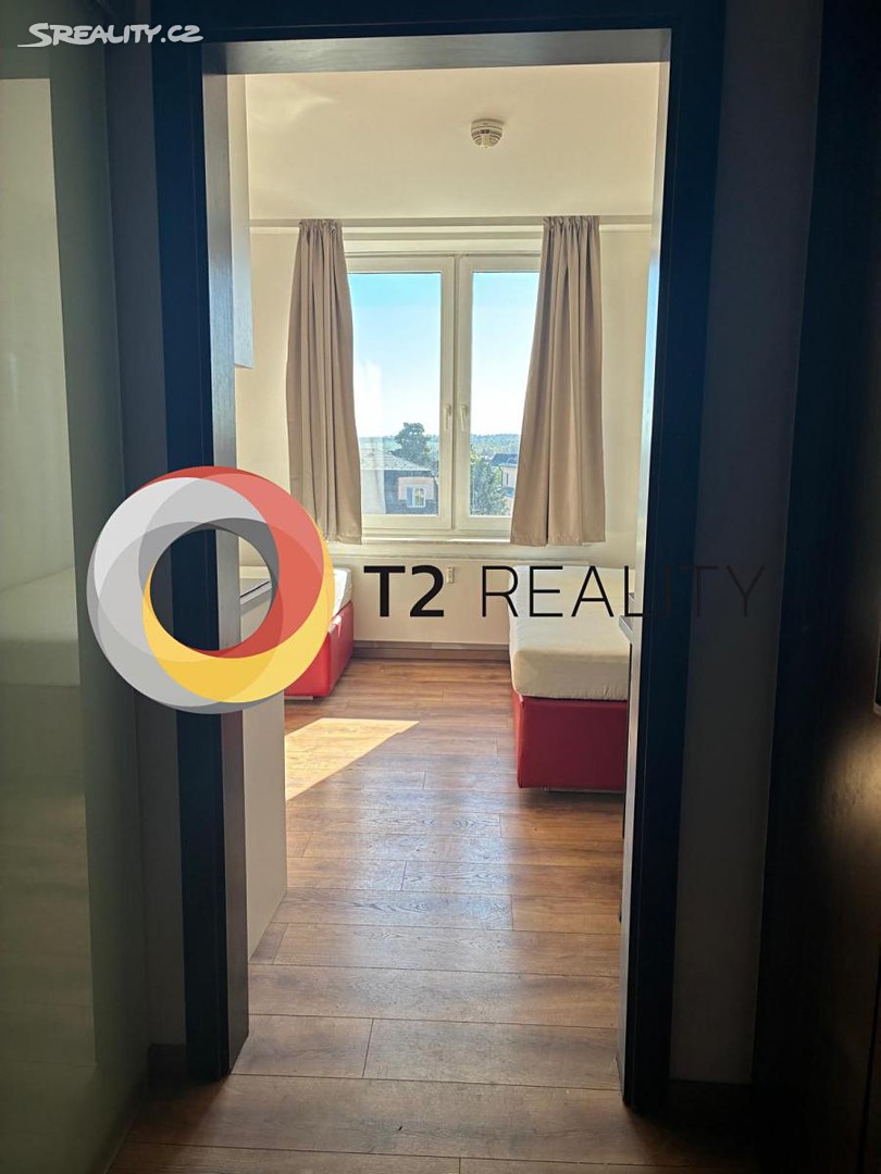 Pronájem bytu 1+kk 24 m² – pohled 2