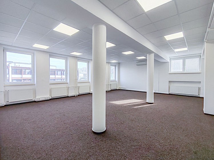 Комерційне приміщення в оренду, 102 м² (7 з 14)