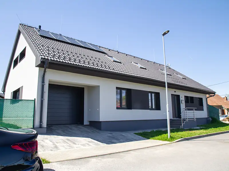 Prodej rodinného domu 350 m², pozemek 654 m², Jihlava – náhled fotky 1