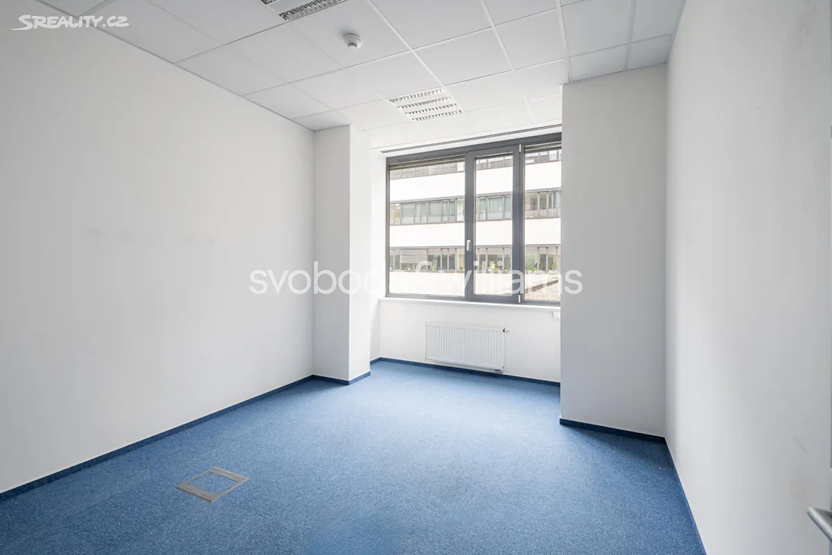 Pronájem kanceláře 467 m², Budějovická