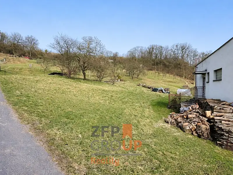 Prodej stavebního pozemku 730 m², Košíky – náhled fotky 2