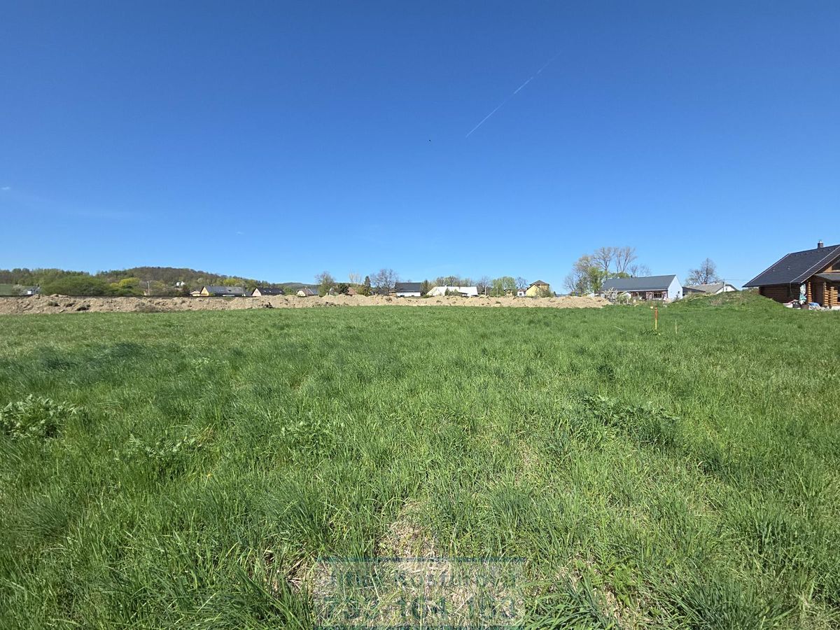 Prodej stavebního pozemku 1200 m², Krnov – fotka 1 z 3