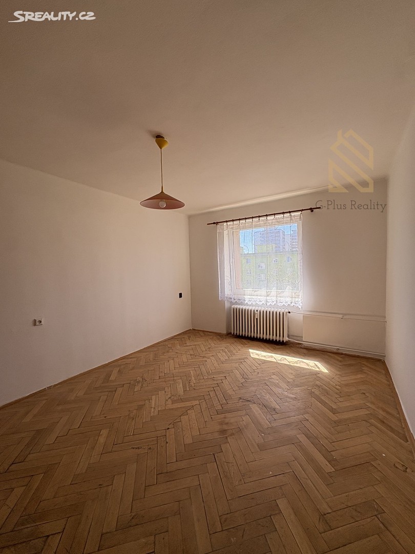 Pronájem bytu 2+1 65 m² – pohled 6