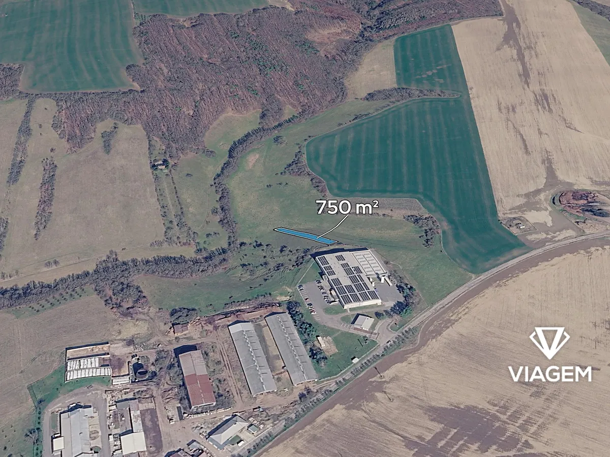 Prodej podílu 5/8 pole 468 m²