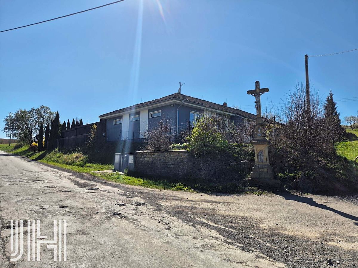 Prodej rodinného domu 192 m², pozemek 2667 m² – fotografie 5