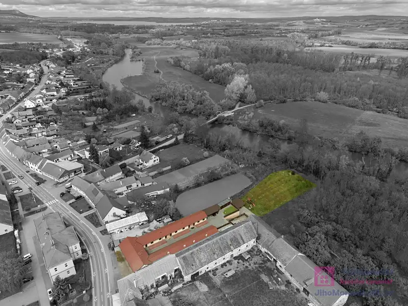 Prodej ubytovacího zařízení 664 m², Bulhary – náhled fotky 2