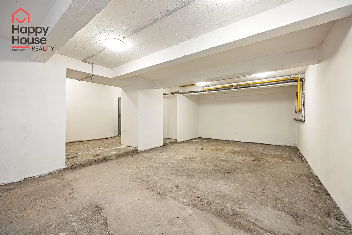 Pronájem skladového prostoru 65 m²