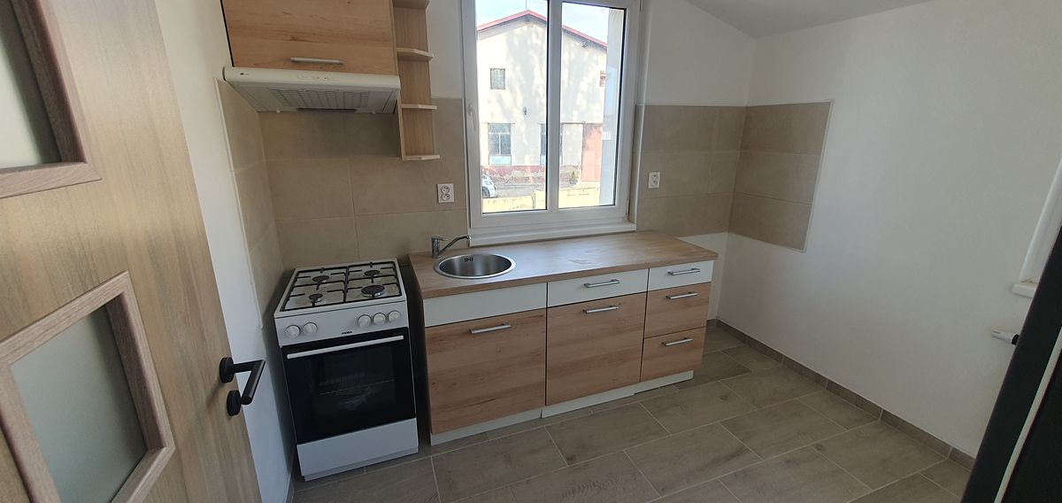 Pronájem bytu 1+1 40 m² – fotografie 4