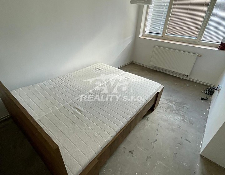 Комерційне приміщення на продаж, 830 м² (10 з 14)