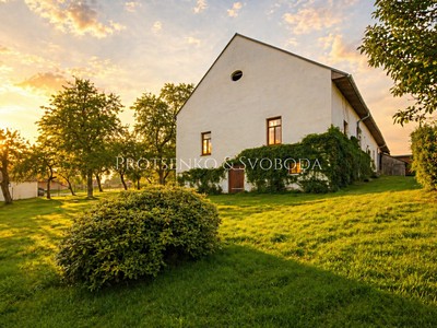 Prodej  rodinného domu 366 m², pozemek 3 426 m²