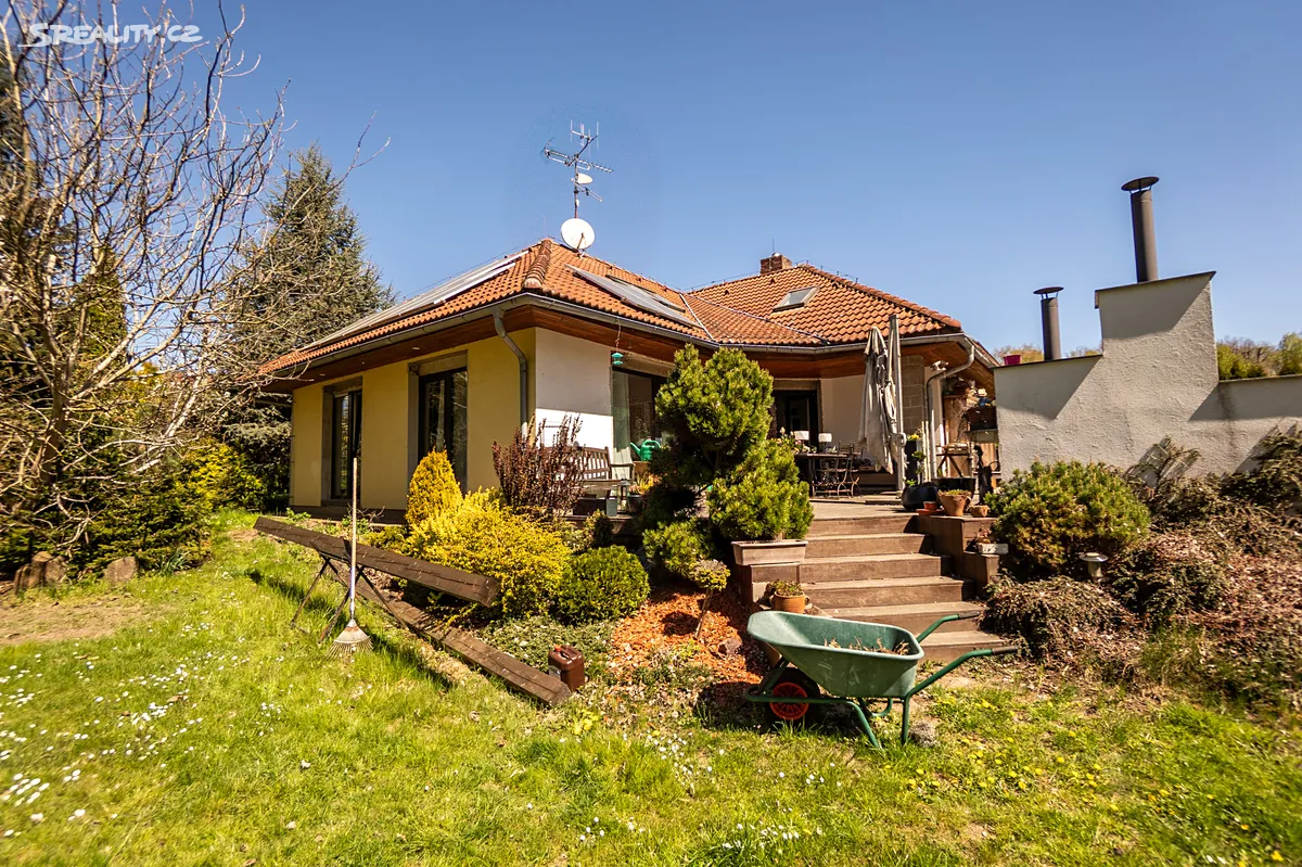 Prodej rodinného domu 206 m², pozemek 4237 m², Horní Libchava