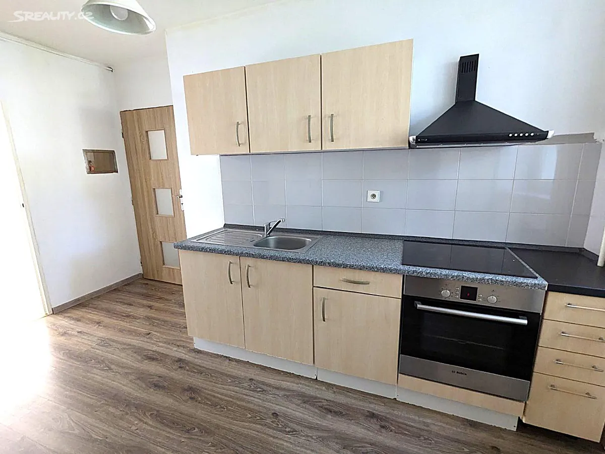 Pronájem bytu 1+1 35 m²