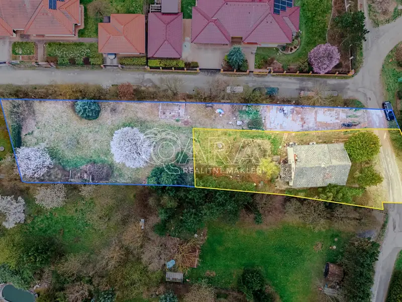 Prodej stavebního pozemku 1100 m², Chrást – náhled fotky 2