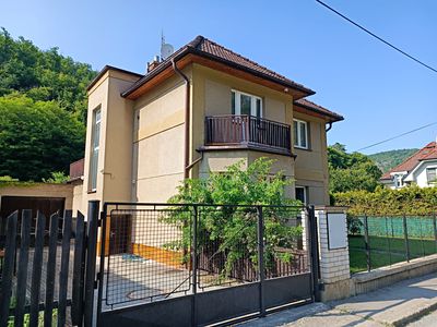 Prodej rodinného domu 230 m², pozemek 722 m²
