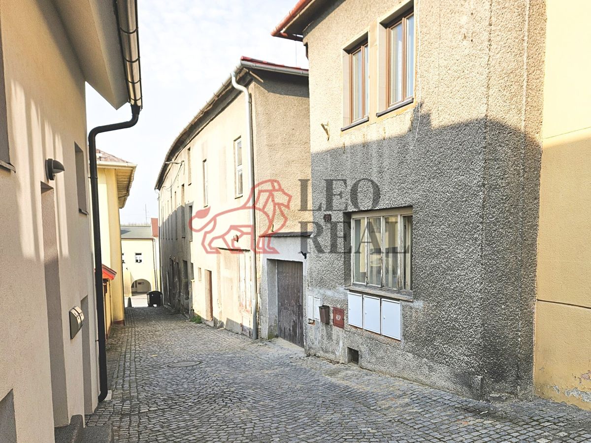 Prodej rodinného domu 174 m², pozemek 118 m² – fotografie 3