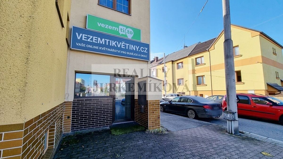 Pronájem obchodního prostoru 22 m² – fotografie 2