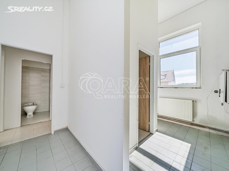 Pronájem skladového prostoru 210 m² – další
