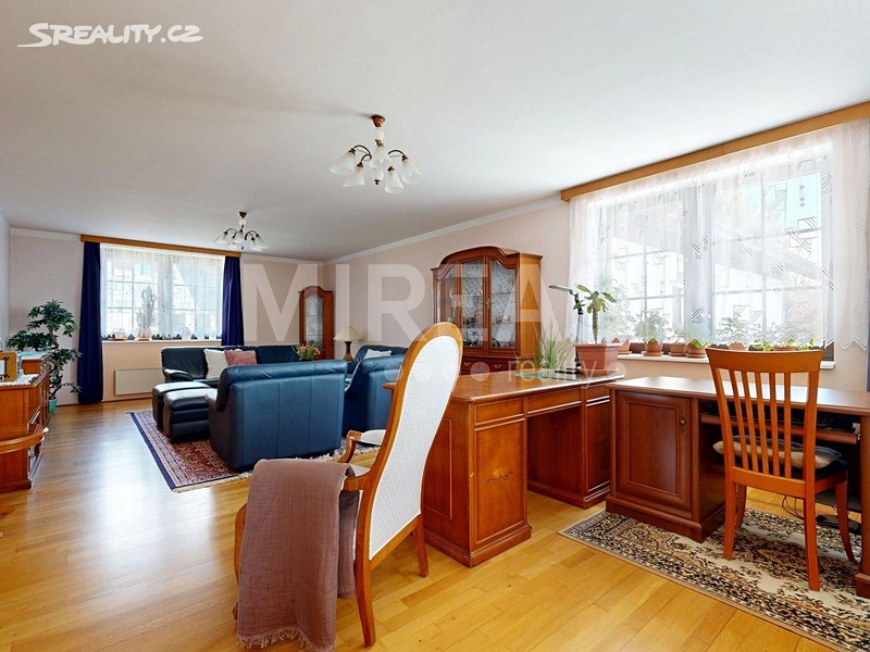 Prodej ubytovacího zařízení 444 m² – další