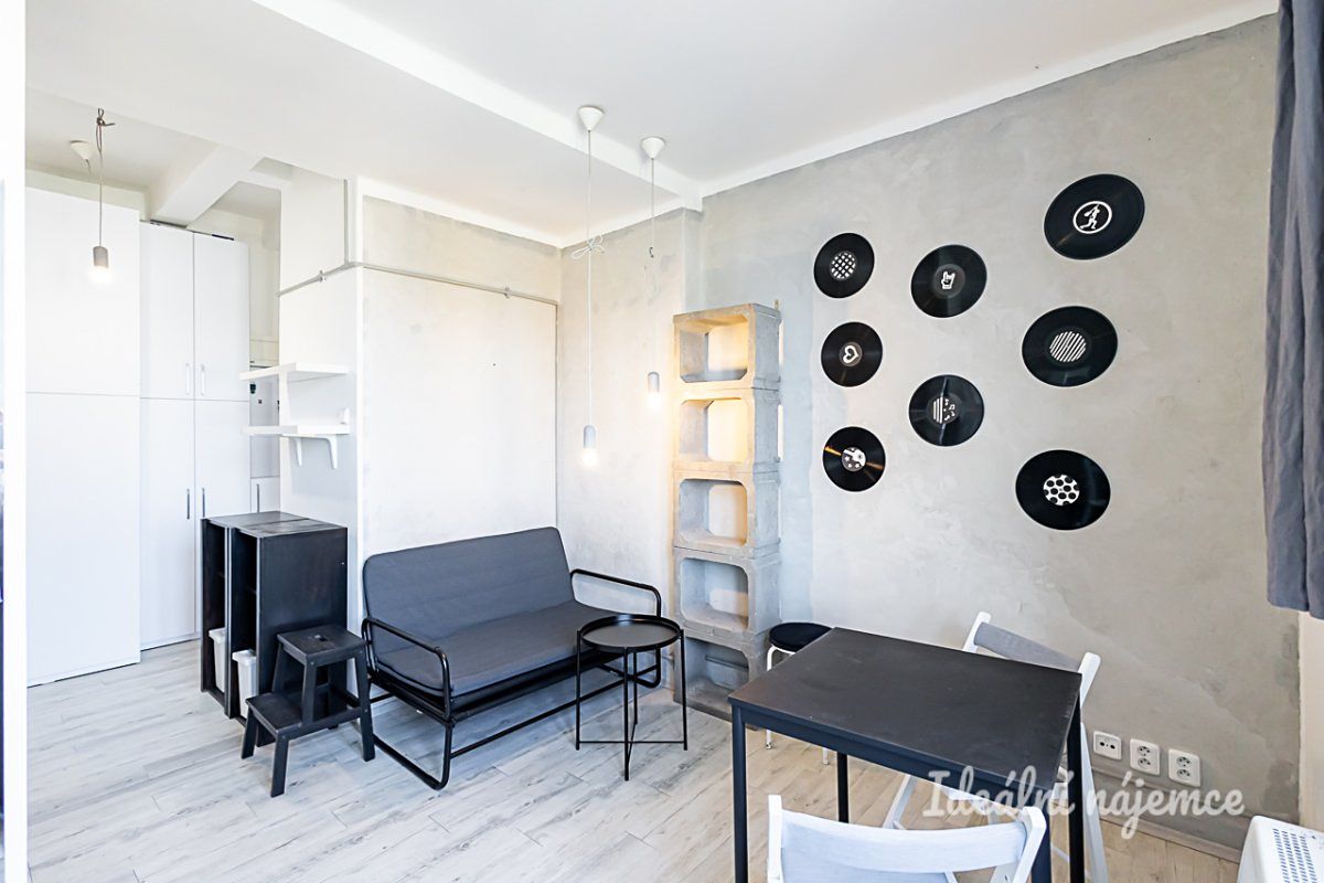 Pronájem bytu 1+kk 22 m²