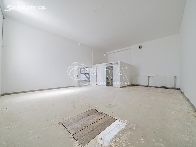 Pronájem skladového prostoru 210 m² – pohled 3