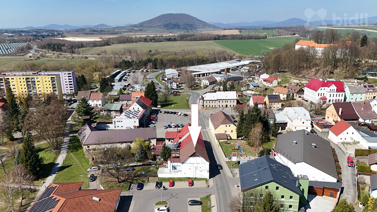 Prodej rodinného domu 380 m², pozemek 36 m²