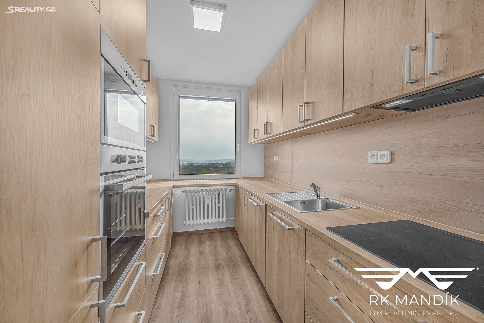 Pronájem bytu 3+1 63 m² – pohled 2