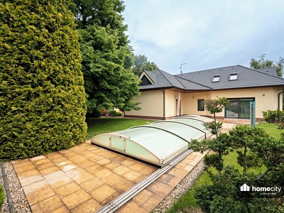 Prodej  rodinného domu 283 m², pozemek 1 205 m²