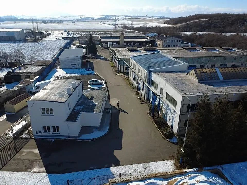 Pronájem komerčního pozemku 200 m²