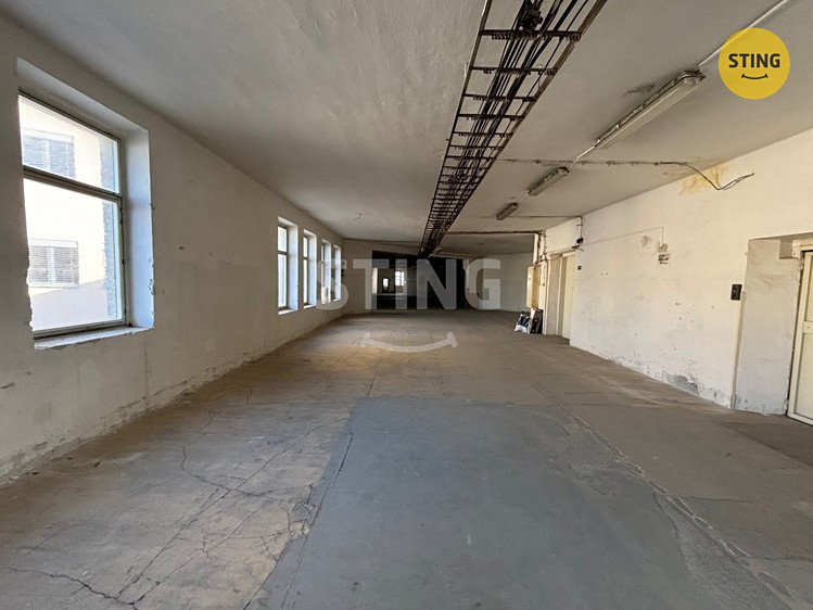 Pronájem komerčního prostoru, 566 m² (13 z 13)